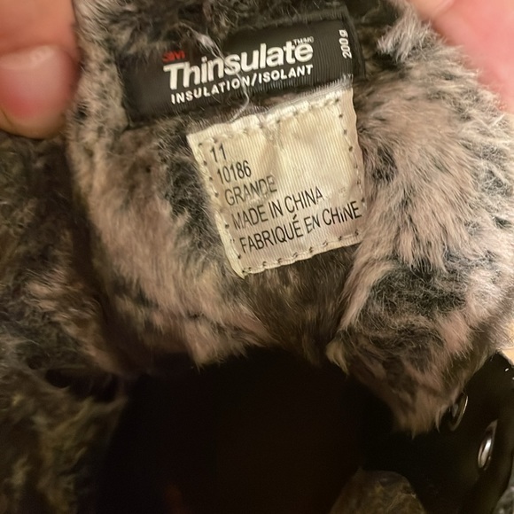 Point zero winter shoes size 11, warm and lightweight - Picture 2 of 2